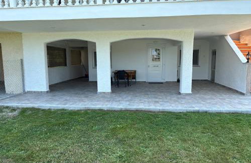 Sapphire Apartment , Beachfront Family Apartment for 4 with Private Garden, 1-Minute Walk to the Beach - Foto 21