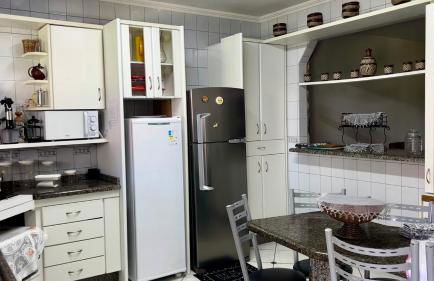 Casa espaçosa com sala de jogos interna e externa - Photo 14