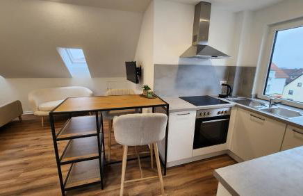 Seven Days Home - Foto 24