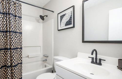 Chic 3BR-2BA Decatur Retreat with Stylish Decor - Foto 30