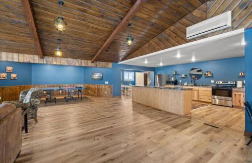 The Big Lake Escape! Sleeps 20! - Foto 20