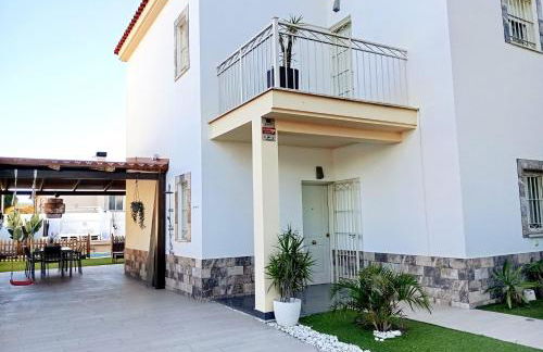 Chalet con jardin privado y calefaccion- ideal para todo el año - Foto 5