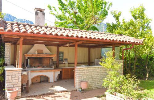 Agios Konstantinos peaceful Beach 3bdr apartment - Photo 26