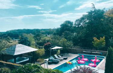 Grade II Listed Farmhouse, Pool, Hot Tub, Games Room, Celebration Hall, Car Park, 10ppl, 45 min from Central London - Foto 25