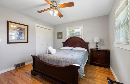 Newly Renovated 5BR 2 Living Rooms Sleeps 10 - Foto 14