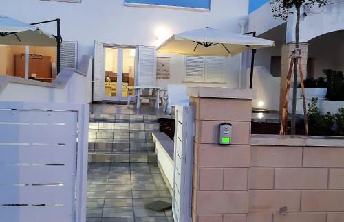 VILLETTA A 40 PASSI DAL MARE GALLIPOLI - Foto 2