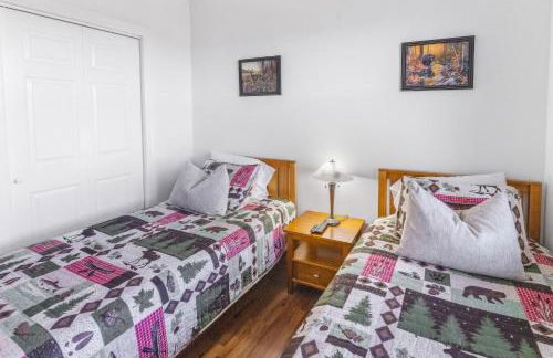 Handsome 2BR Condo with Gorgeous Views in Sugar Mountain! condo - Foto 21