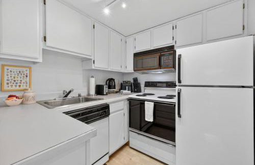 Free Parking - City Views - Near Attractions - Foto 10