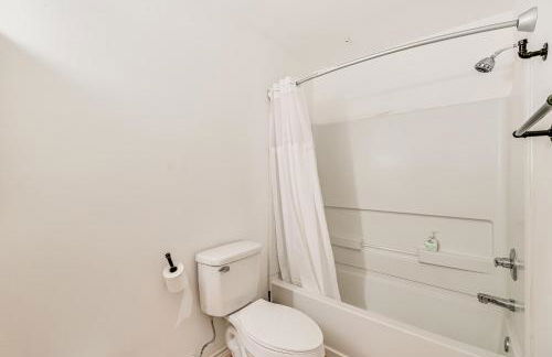 Convenient, Spacious and Peaceful Home in Edinburg! - Foto 15