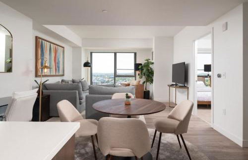 Upscale 1BR MIT Harvard WiFi Gym W D Parking - Foto 1