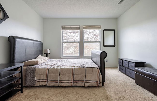 Spacious 4BR Home With Pool in Indianapolis - Foto 31