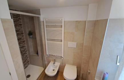 Bruce's family home - Photo 9