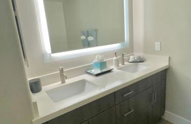 Cozy Large 1 Bedroom Condo by UCLA - Foto 24