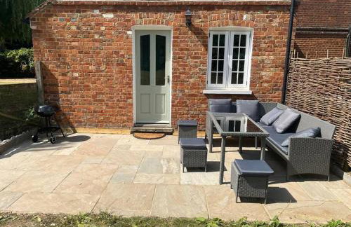 The Cottage, Marlow - Photo 36