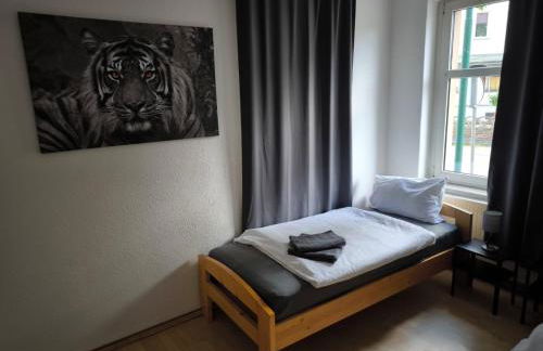 Preiswerte Apartments für Monteure, WLAN, Smart-TV & kostenfreie Parkplätze - Foto 23