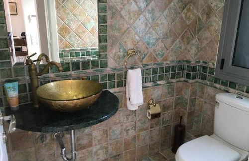 The White House Beach Villa - Foto 18