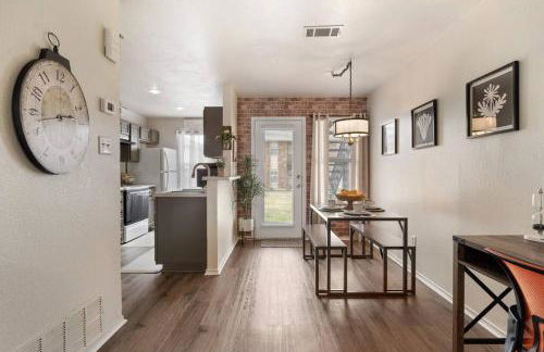 ZRoyal Stay 2BR Near Fort Cavazos - Ideal for TDY, Travel Nurses, Contractors & Extended Stays - Foto 63