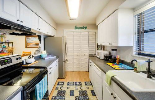 St Simons Island Condo with Deck and Outdoor Shower - Foto 8