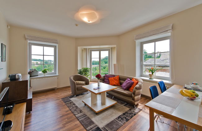 Barbacan Apartments - Photo 14