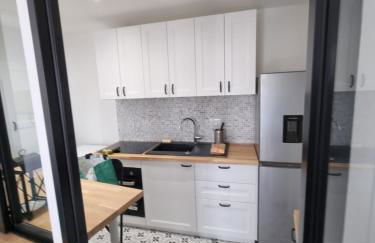 Face château St Germain en Laye, appartement 4 à 6 personnes, 23 min de Paris Champs-Elysées - Foto 7