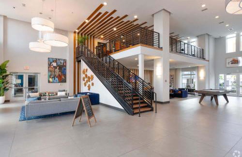 Riviere 2BR Apartment Pet Friendly Oasis Sleeps 6 Close to Epic Universe Pool & Gym - Foto 4