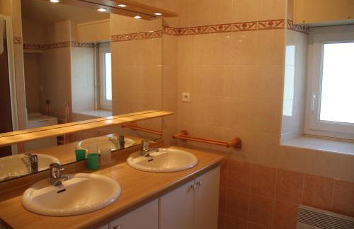 Maison spacieuse et grand jardin entre RIA et Océan - Foto 19