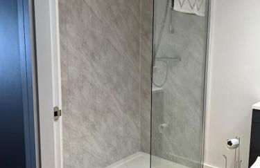 Quirky, Luxury Hideaway - Photo 31