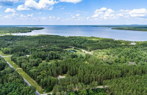 8BR 5BA Huge Dog Friendly Log Cabin near Wisconsin Dells and Lake sleeps 25plus - Foto 65