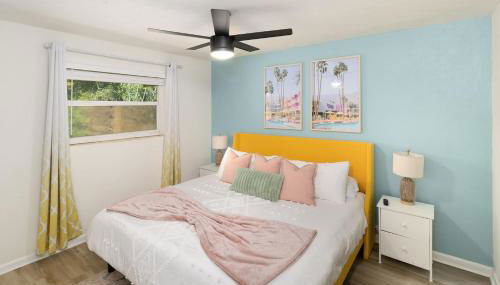 Stylish Condo min from UF & Shands Pets Welcome! - Photo 2