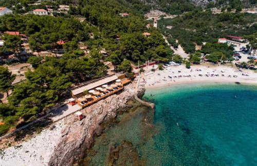 ISLAND HVAR LUXE Holiday Villa Maslina with Beach - Photo 6