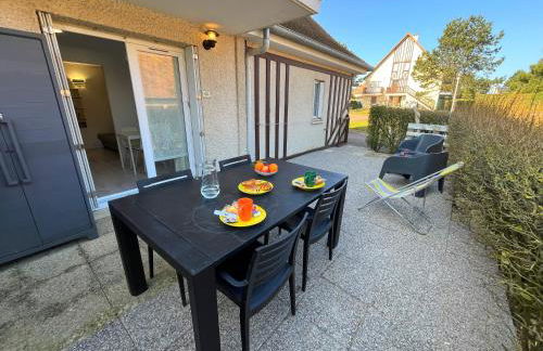 Petite cour privée - à 1minute à pied de la plage - Photo 1