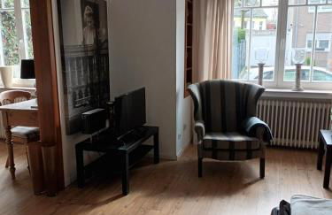 Stilvolles Altbauapartment in ruhiger Wohngegend - Foto 3