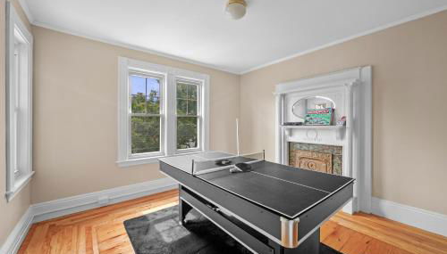 Salem 3 Bedroom with Gameroom, Balcony, Parking, and more - Foto 3, Game Room