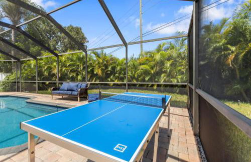 Relaxing Coastal Comfort - Heated Pool - Photo 4