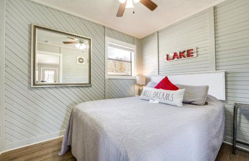 Lake Views and On-Site Hiking Cape Fair Cottage - Foto 13