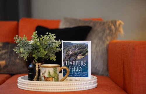 Harpers Ferry, Cozy Escape, Patio & Fireplace - Photo 16