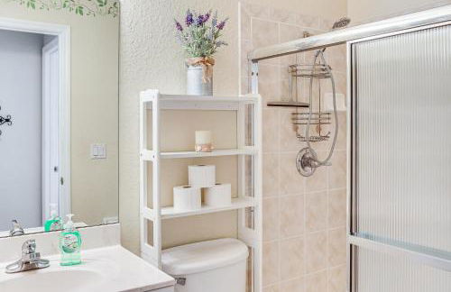 5 Mi to Sebring Intl Raceway Canal-View Retreat! - Foto 17