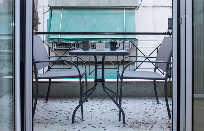 Fresh Urban Apt with Balcony in Zografou - Foto 31