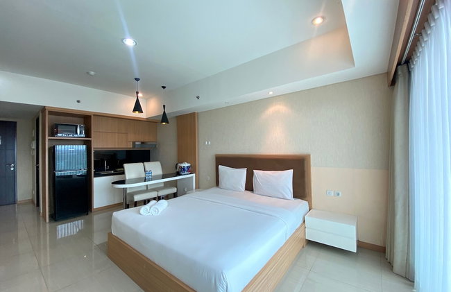 Deluxe Studio Room at Tamansari La Grande Apartment - Photo 1