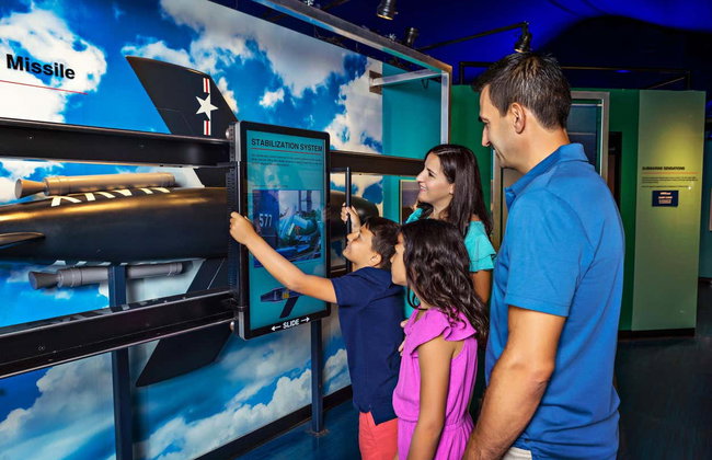 Biglietti per l'Intrepid Museum - Foto 4