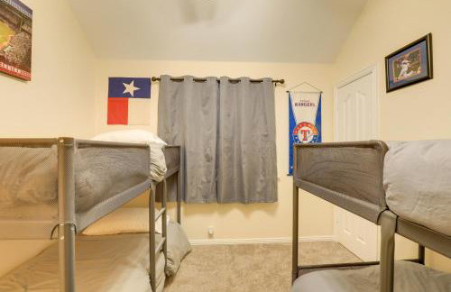 6 Mi to Dtwn Mansfield! Family Getaway with Patio - Foto 21