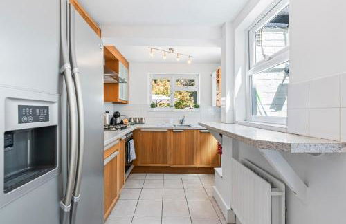 2 Bed House ,Close to Bromley South Station , Free Parking - Foto 6