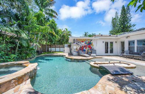 Modern Tropical Pool House North Miami Hot Tub - Foto 1