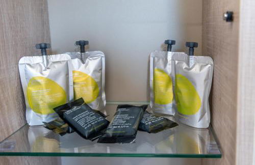 DOWNTOWN ROOFTOP - CENTRE VILLE - WiFi - TERRASSE - NETFLIX - Foto 21