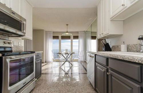 SURF-N-SAND 2-Bedrooms, MALIBU - Foto 13