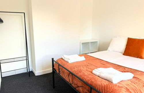 Entire 5 Bed New Home - Southampton Centre - 4BDRM - Foto 31