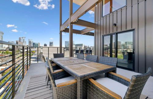 The Rhythm and Rooftop Penthouse Walk To Broadway with Pool and Amazing Views - Foto 52