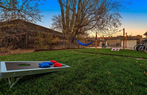 Ultimate Chill Zone | Bbq, Bikes, Pet Friendly!! - Foto 19