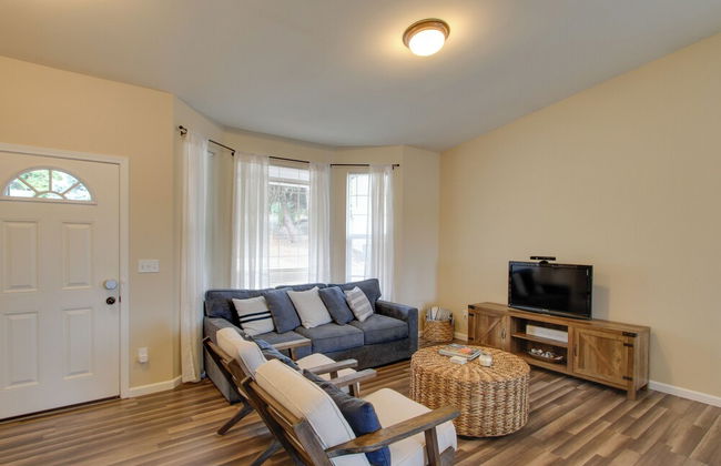 Waterfront Allyn Home with Fire Pit and 2 Kayaks! - Foto 17