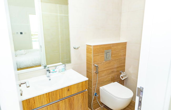 Bloomfields Spacious 2BR Duplex in Oasis - Photo 13